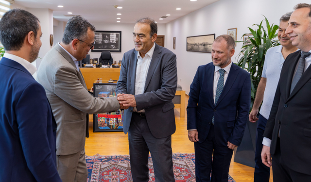 İzmir'in ulaşımı dünyadan tam not aldı: 2027 zirvesine davet