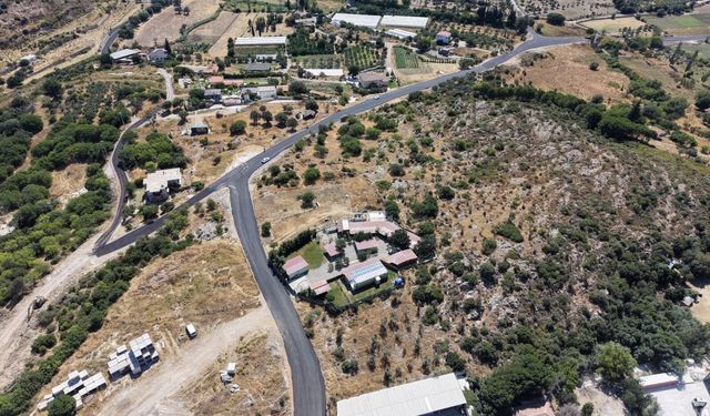 Urla'da yol ve kaldırım çalışmaları hız kesmiyor