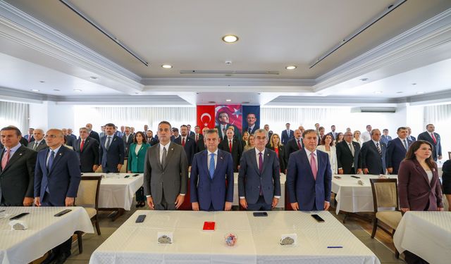 YENİ Parti PM'sinde İzmir'den 8 isim görev aldı!