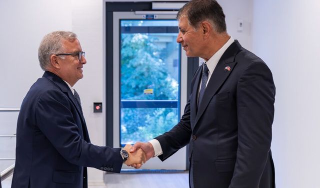 Dominik Büyükelçisi’nden İzmir’e övgü!