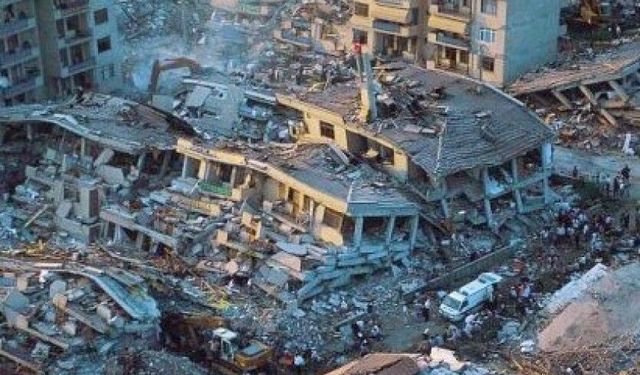 Enkaz başında zaman durdu,acı kaldı!
