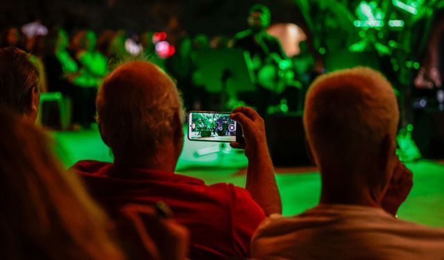 Gece makamları İzmir’i sardı!