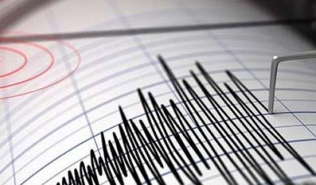 Tokyo’yu Sallayan Deprem: 2 Yaralı