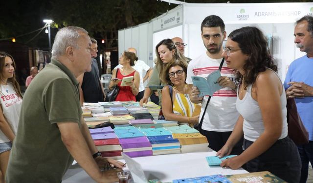 Edremit Kitap Fuarı’nda dolu dolu ikinci gün