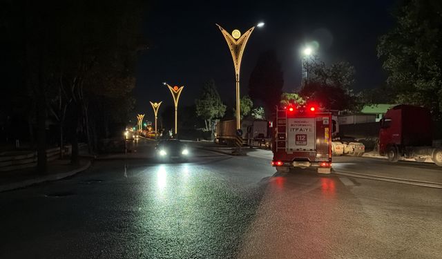 Gebze’de kozmetik fabrikasında nitrik asit alarmı