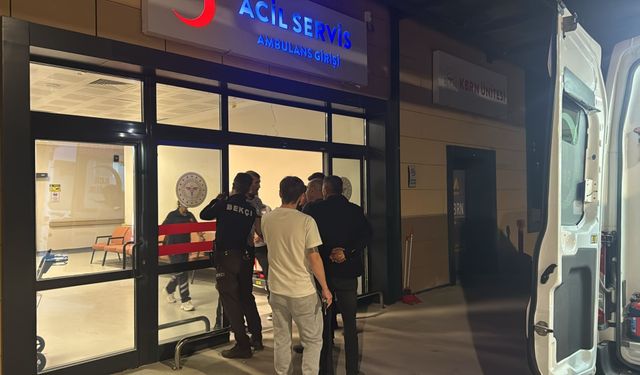 Karşıya geçmek isterken otomobilin altında kaldı