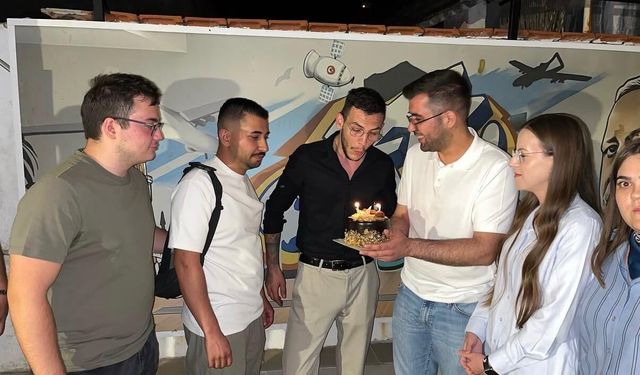 AK Parti İzmir’den 25. yıla özel kutlama