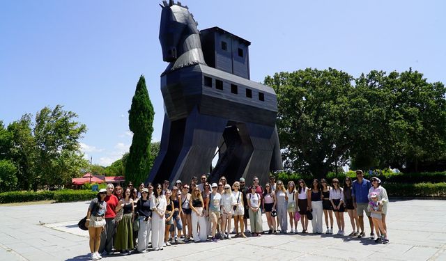 Mitolojiden geleceğe uzanan tasarımlar: Troya'yı gençler yeniden yorumladı