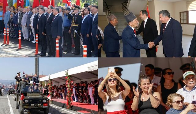 İzmir’de 30 Ağustos coşkusu meydanlara taştı