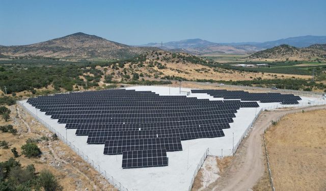 Dikili Belediyesi’nin Güneş Enerjisi Santrali üretime başladı