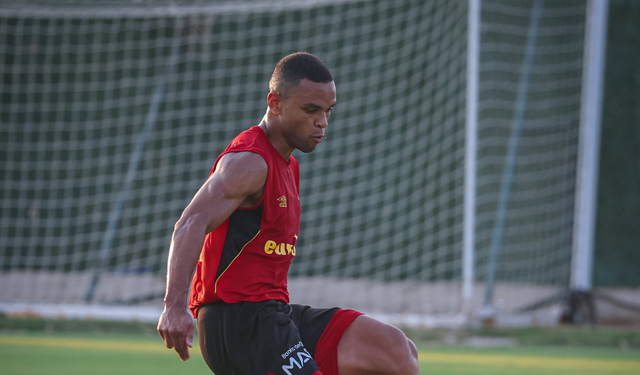 Göztepe’de Juan krizi! İki transfer yattı!