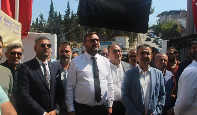Gültepe’de protokol krizi: Gümrükçü ayakta kaldı!