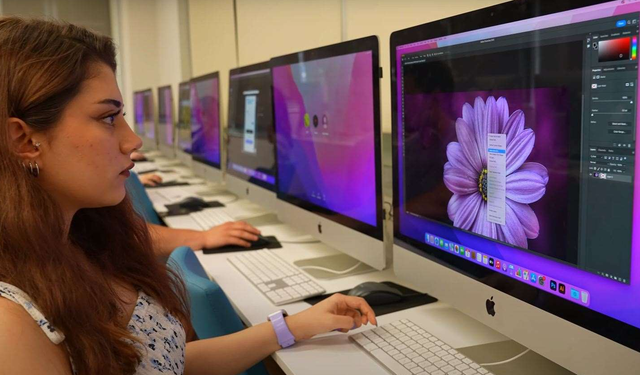 İletişimciler için kritik uyarı: Yapay zekâ rakip değil, fırsat