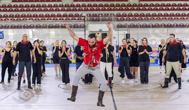 İzmir'de zeybek seferberliği büyüyor