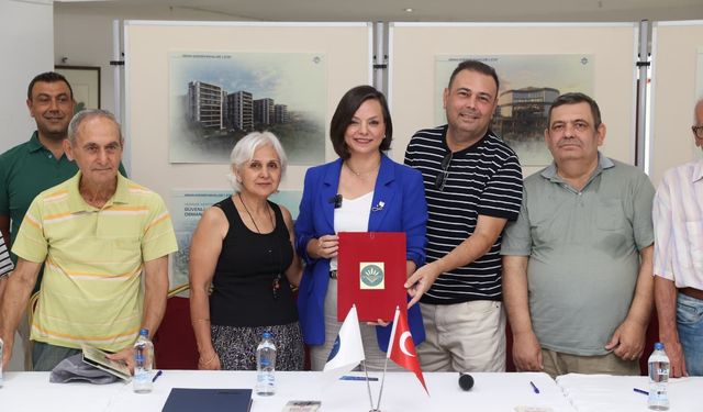 Karabağlar'da kentsel dönüşümde ilk imzalar atıldı