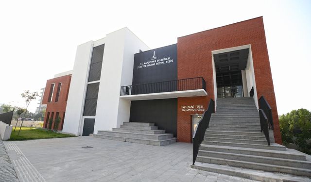 Zübeyde Hanım Sosyal Tesisi Karşıyakalıların buluşma adresi oldu