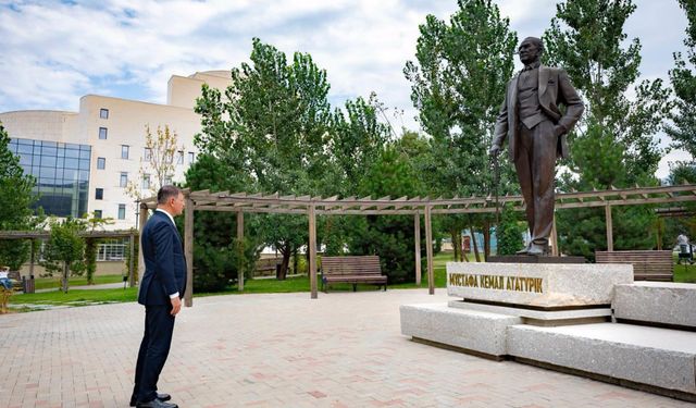 Başkan Tugay: 'İzmir ile Kazakistan arasındaki bağlar güçleniyor!'