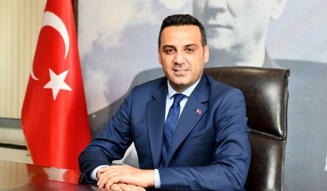 Çiğli Belediye Başkanı özgeçmişinden CHP'yi sildi!