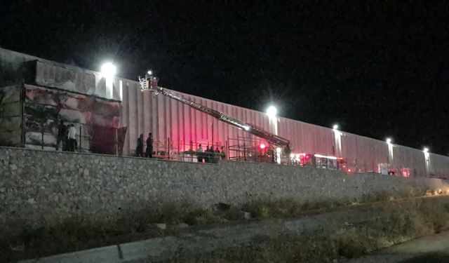 Eskişehir’de fabrika alevlere teslim oldu