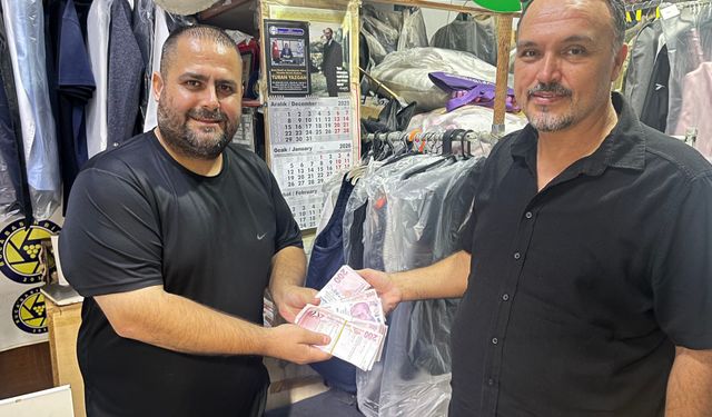 Yanlışlıkla gelen 83 bin lirayı sahibine teslim etti: 'İçim rahatladı'
