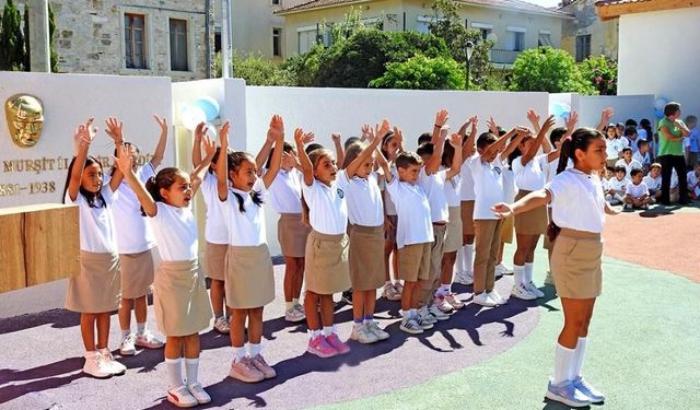 Çeşme’de 55 yıllık okul anısı yeniden canlandı!