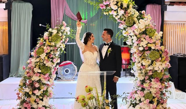 AK Partili Pınar Özen’in mutlu günü: İrem ve Vehbi evlendi!
