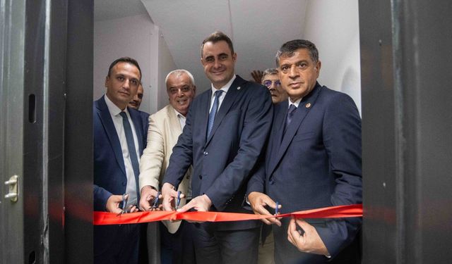 YENİ Parti Bornova’da yeni ilçe binasını açtı