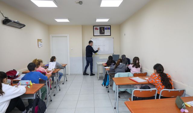 Buca’da öğrencilere ders desteği: Soru Çözüm Atölyeleri başlıyor