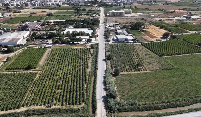 Büyükşehir, Muradiye’de yolları yeniliyor