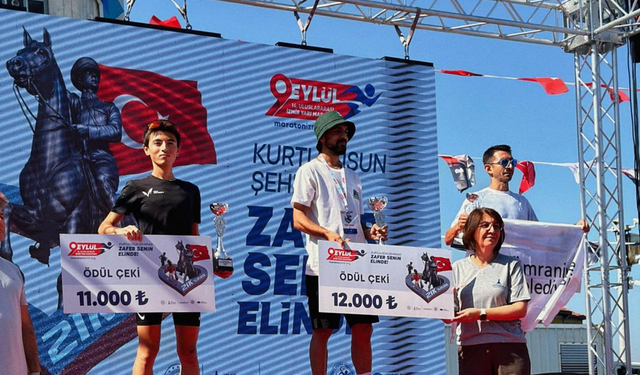 Çeşmeli Kaan, İzmir Yarı Maratonu’nda 2’nci!