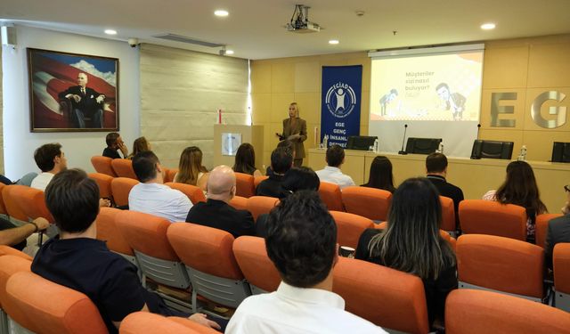 EGİAD'da dijital görünürlük semineri