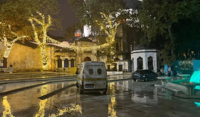 Eyüpsultan Camii'nde namaz sırasında silahlı tartışma: 2 gözaltı