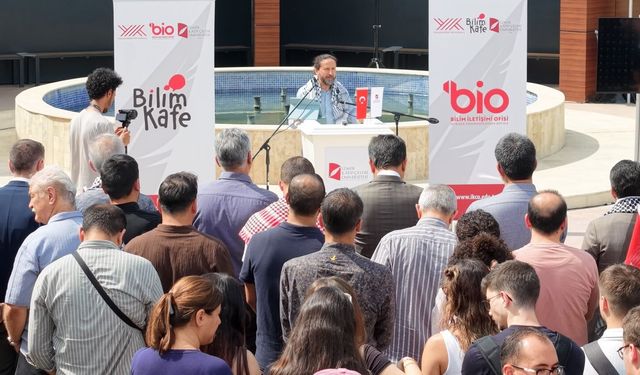 Gazze’deki öğrenci ve akademisyenlere İKÇÜ’den dayanışma