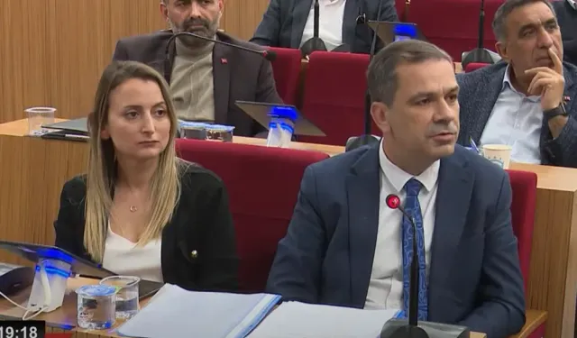 İzmir Büyükşehir Meclisi’nde MHP’de görev değişikliği