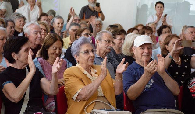 Karşıyaka’da Alzheimer farkındalığı için uzmanlar buluştu!