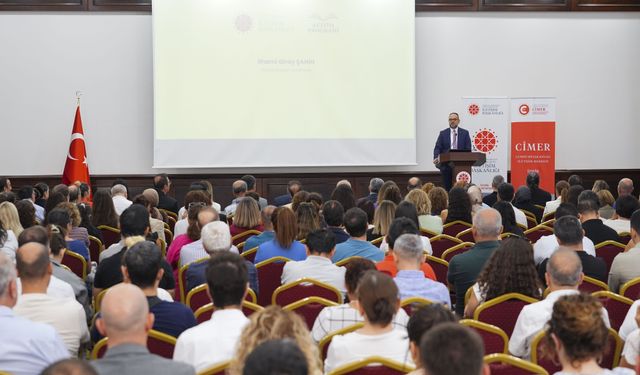 İletişim Başkanlığından İzmir’de kamu personeline iletişim eğitimi!