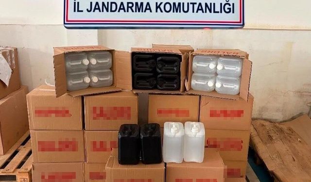 İzmir’de etil alkol baskını: 1085 litre ele geçirildi!