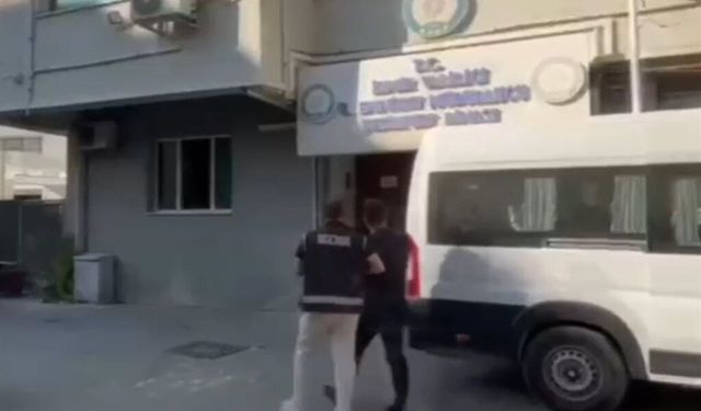 İzmir’de tefecilik şüphelilerine operasyon