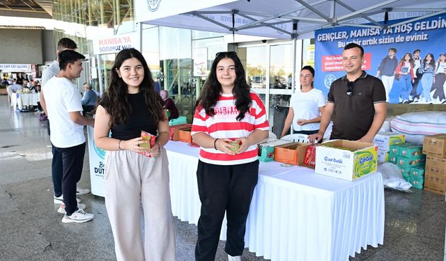 Manisa’da üniversite öğrencilerine sıcak karşılama
