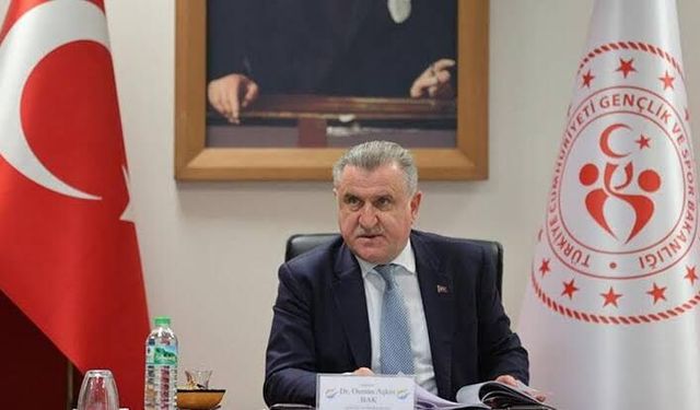 Bakan Bak: Bize şampiyonluklar yakışıyor
