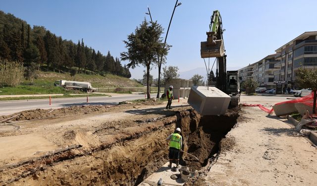 Altyapıdan asfalta Tire’nin çehresi değişiyor