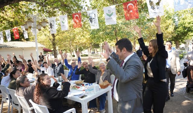 Torbalı’da işitme engelliler haftasında anlamlı buluşma