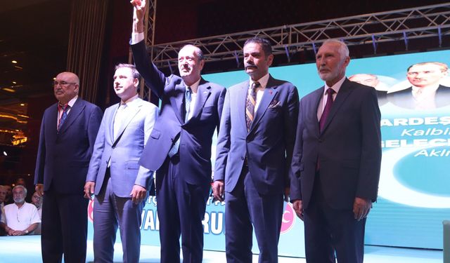 MHP İzmir’de Veysel Şahin yeniden il başkanı seçildi