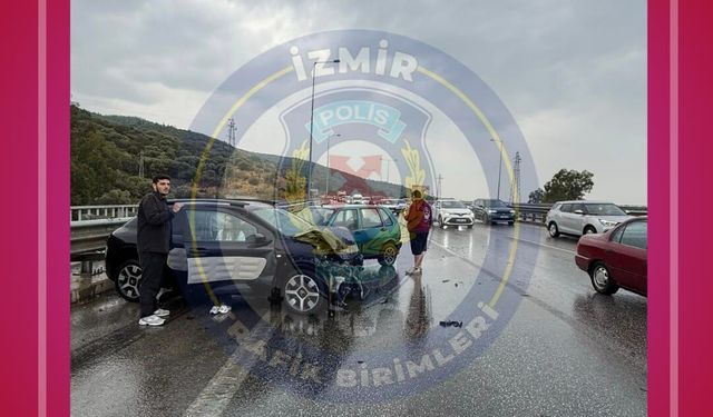İzmir - Çeşme Otoyolu'nda kaza