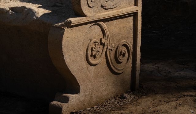 İzmir’in tarihi Klaros’ta gün yüzüne çıkıyor
