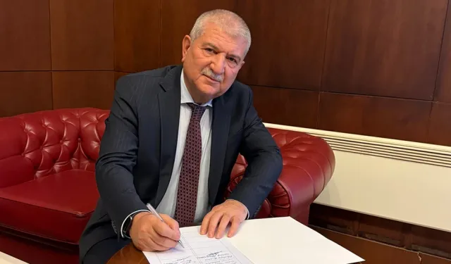 Bir milletvekili daha AK Parti’ye katıldı!