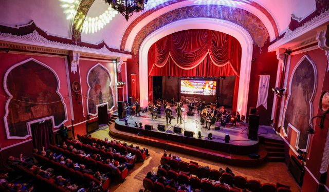 İzmir’de Cumhuriyet coşkusu Smyrna Ensemble konseriyle başladı