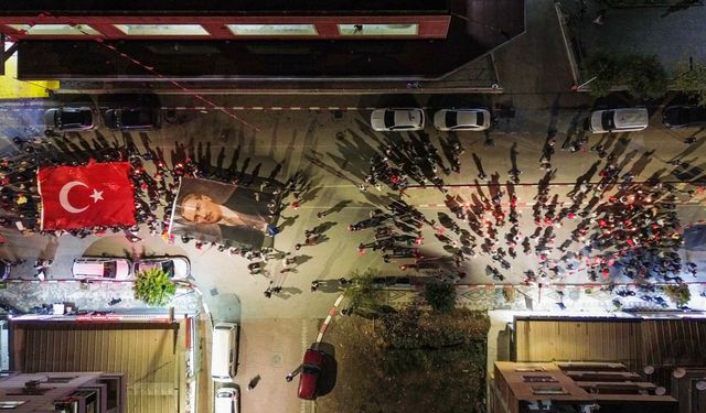 Kemalpaşa’da Cumhuriyet coşkusu meydanlara taştı