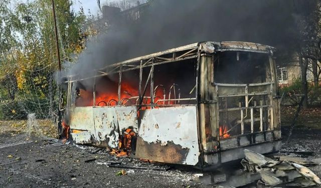 Ukrayna'da otobüs durağına saldırı: 12 ölü!