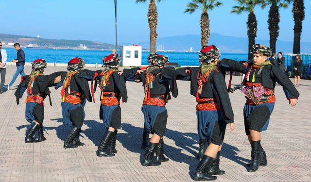 Aliağa’da Muhtarlar Günü, Şalpazarı heyetinin katılımıyla kutlandı